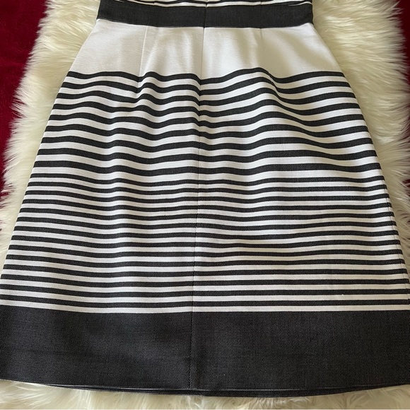 Banana Republic Textured Striped Scoop Neck Dress Black Combo Fit And Flare NWT - Picture 8 of 11